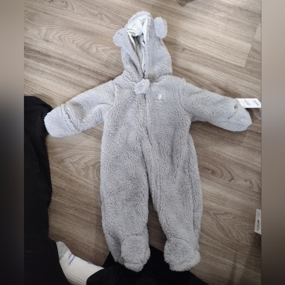 Carter's Gray Fleece Baby Bunting used once smoke pet free home